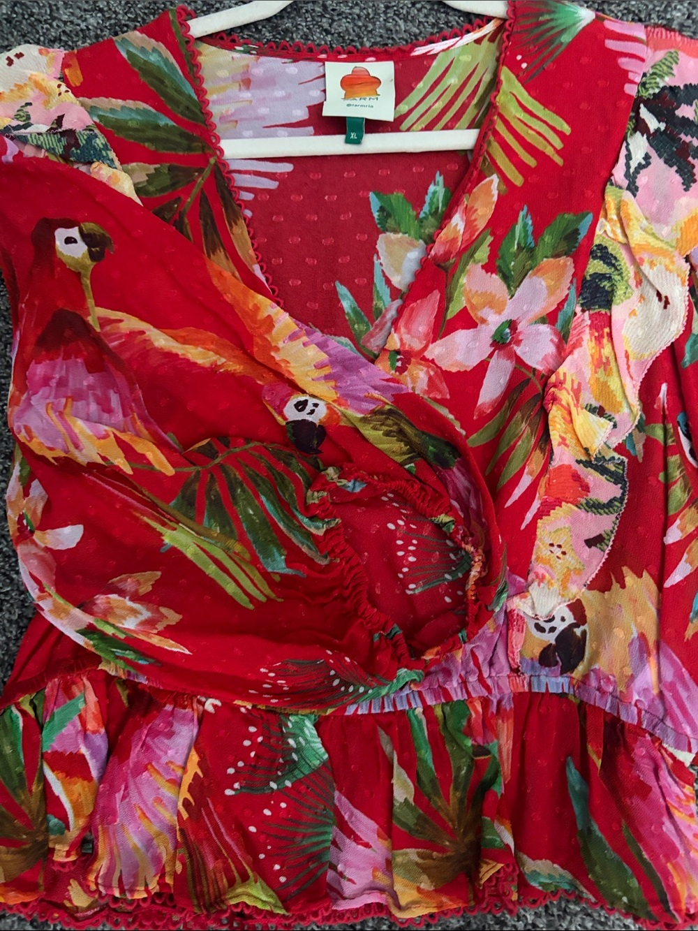 FARM Rio Red Tropical Parrot Ruffle V-Neck Blouse - Picture 4 of 6